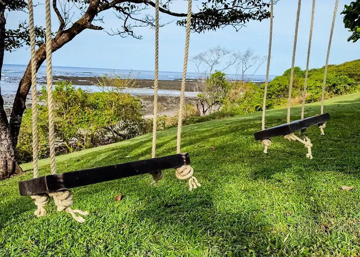The Bohemian Lagarto * Santa Cruz (Guanacaste)